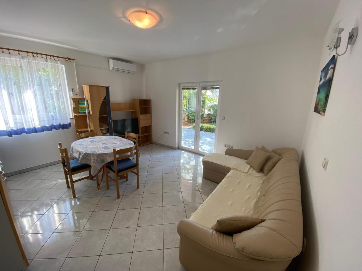 Apartments Malinska - Apartment 1 Dış mekan fotoğraf